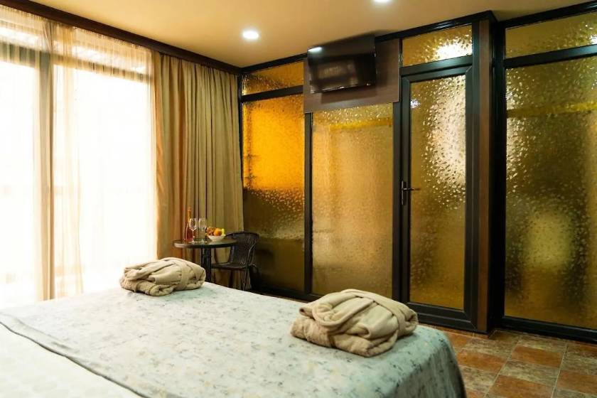 Batumi West Hotel - Suite Spa Bath