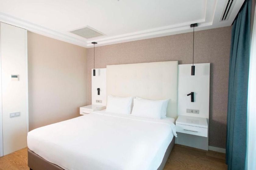 Radisson Residences Avrupa TEM Istanbul - Family Stay - Two Connected Apartment with Balcony