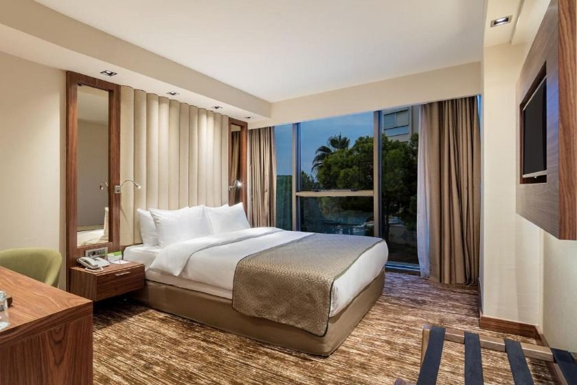 Holiday Inn Antalya - Lara By IHG Antalya - Standard Queen Room with City View - Disability Access