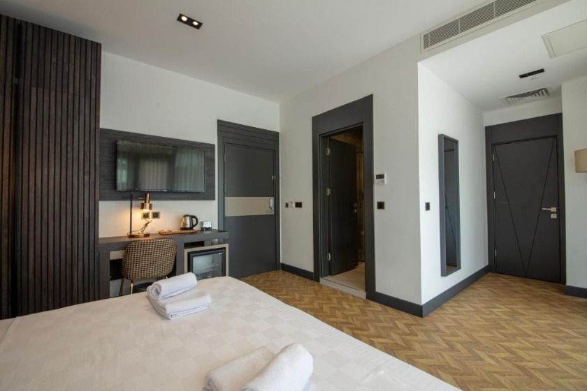 V Center Hotel Trabzon - Double Room with Balcony