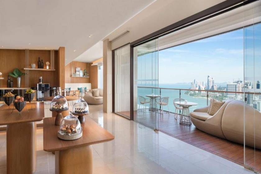 Hilton Pattaya - Executive Twin Room - Ocean View