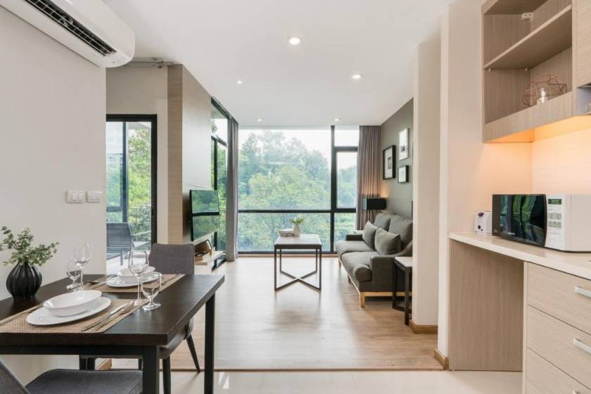 Altera Hotel and Residence - Grand Suite with Pool View