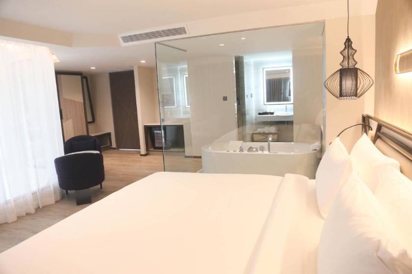 Amethyst Hotel Pattaya - Amethyst Duplex Suite with Plunge Pool