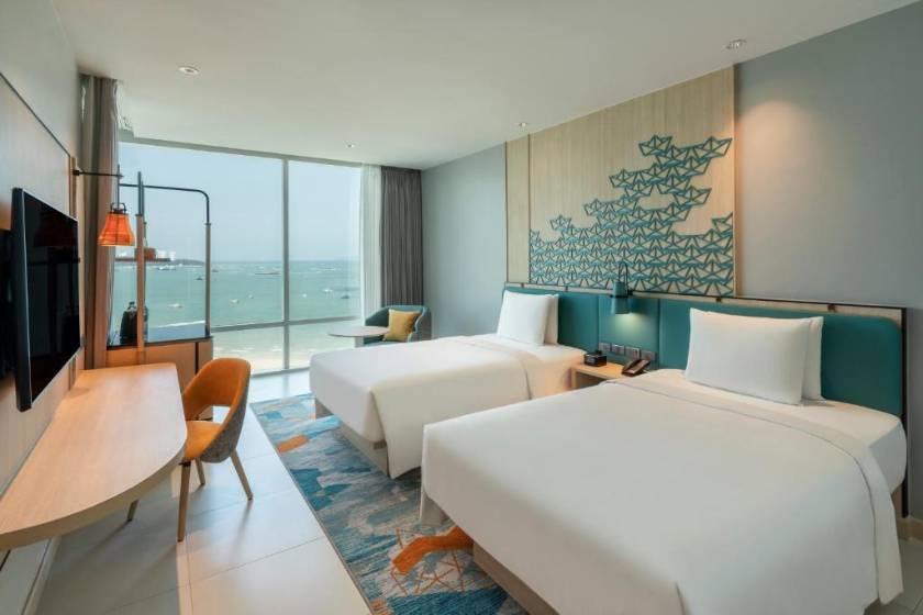Holiday Inn Pattaya by IHG - Two-Bedroom Suite with Sea View - Bay Tower