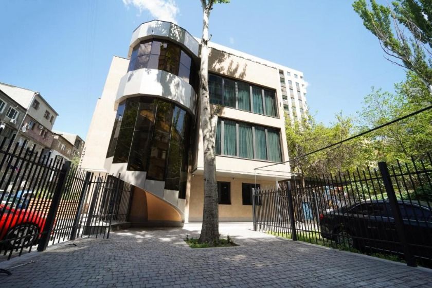 B&M Hotel yerevan