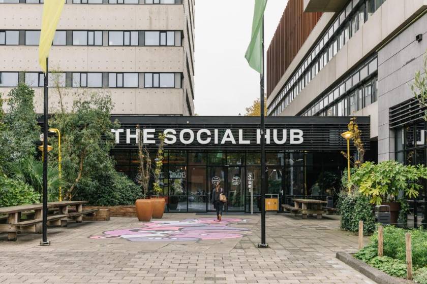 The Social Hub Amsterdam City - facade
