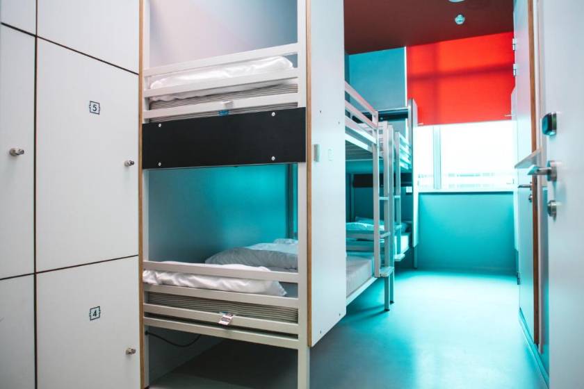 ClinkNOORD Hostel - Bed in 6-bed en-suite dorm