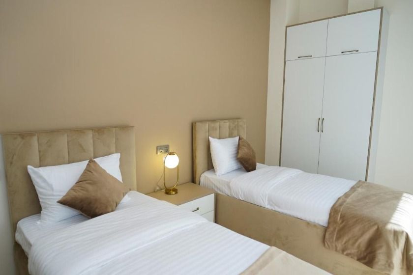 B&M Hotel yerevan - room