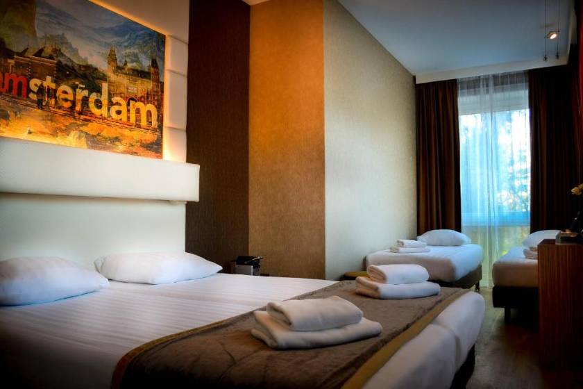 Hotel Mosaic City Centre - Quadruple Room