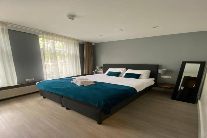 NL Hotel District Leidseplein - Comfort Double Room with Canal View