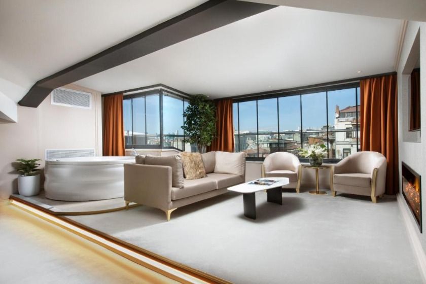 Walton Gardens Pera Istanbul - Penthouse Suite with Jaccuzi