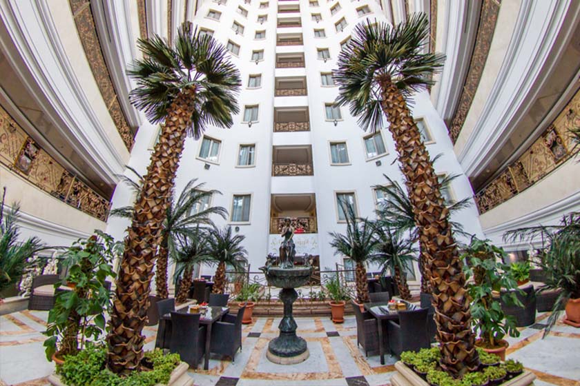 هتل قصر طلایی مشهد