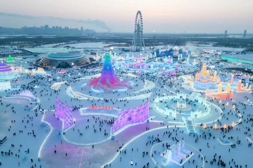 افتتاح بزرگ ترین پارک یخی جهان در چین 