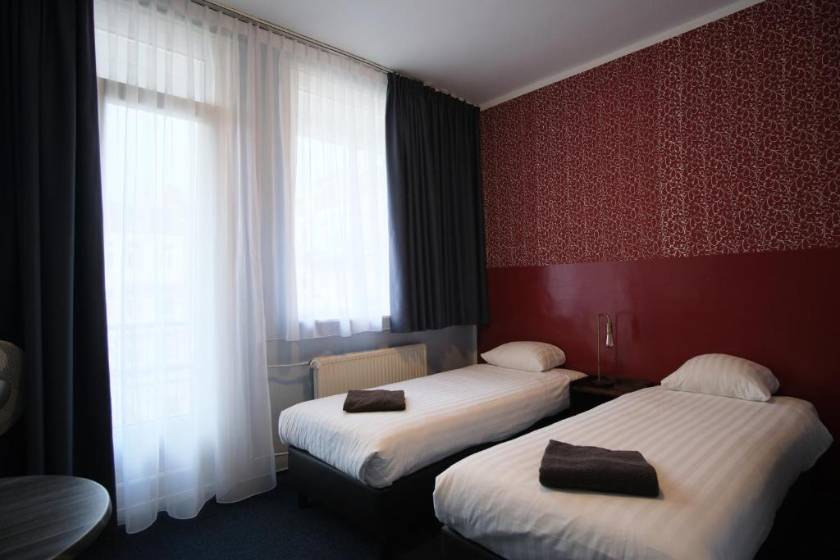 Hotel Abba - Twin Room with Shared Bathroom