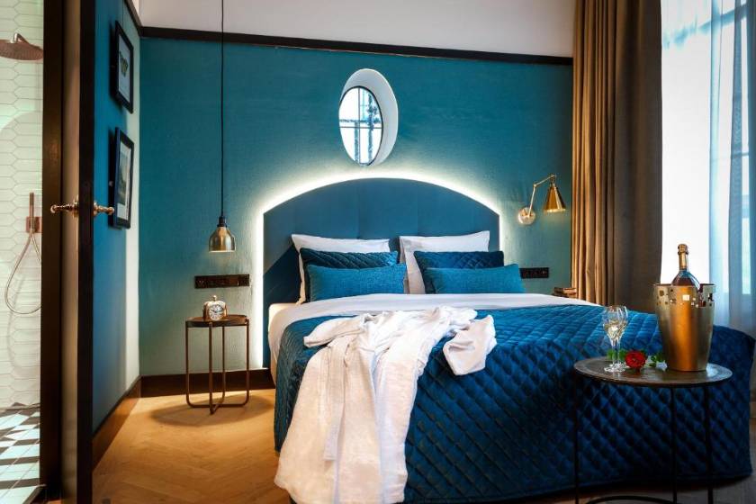 The Hendrick's Hotel - Superior King Room