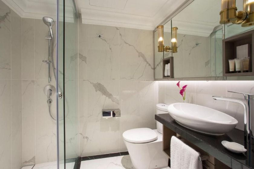 Orchard Hotel Singapore - Grand Deluxe Queen Room