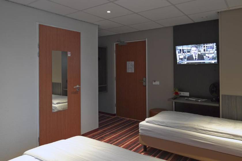 Mozart Hotel - Triple Room with Canal View