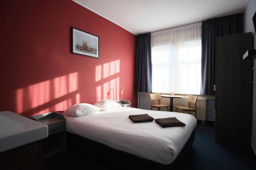 Hotel Abba - Double Room with Private Bathroom