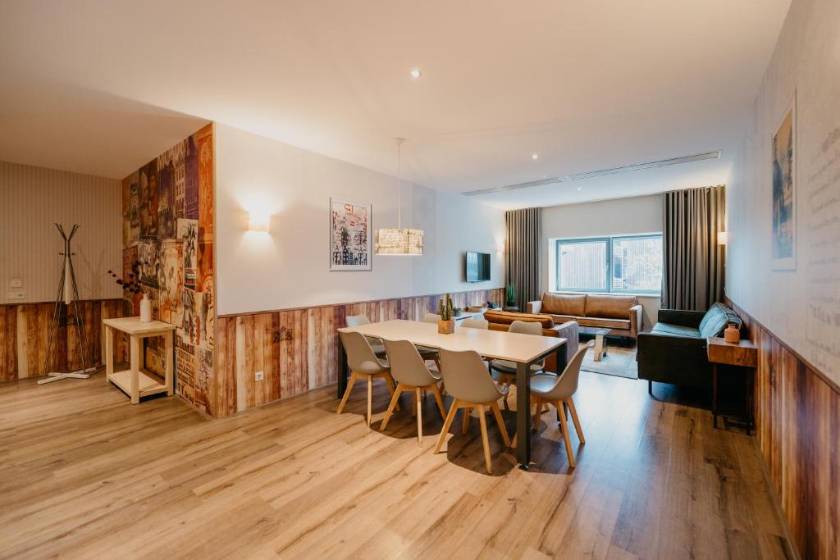 Amsterdam ID Aparthotel - Four-Bedroom Executive Apartment