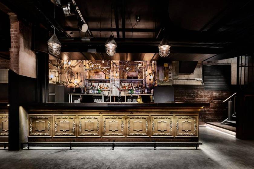 Generator Amsterdam - cafe