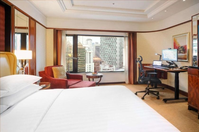 Shangri-La Kuala Lumpur - Premier Business Room
