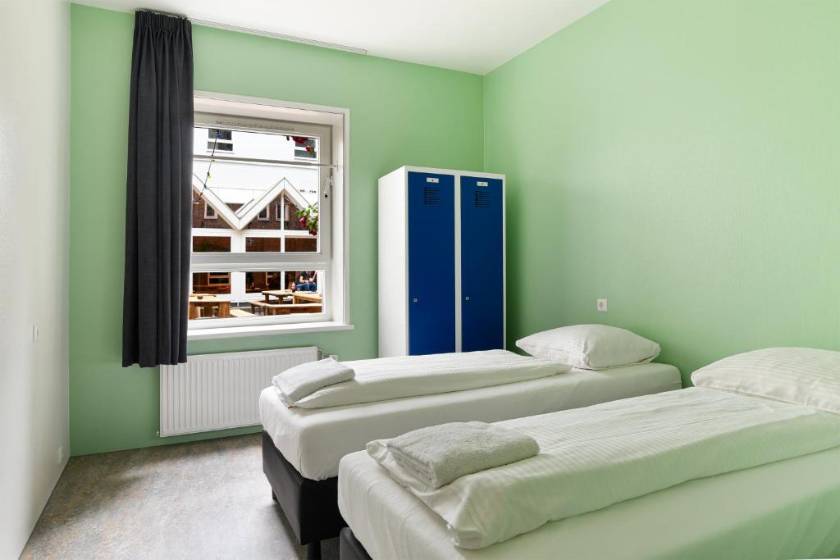 Hans Brinker Hostel Amsterdam - Deluxe Twin Room