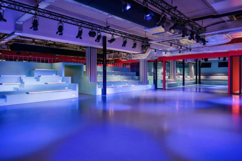 The Social Hub Amsterdam City - facade