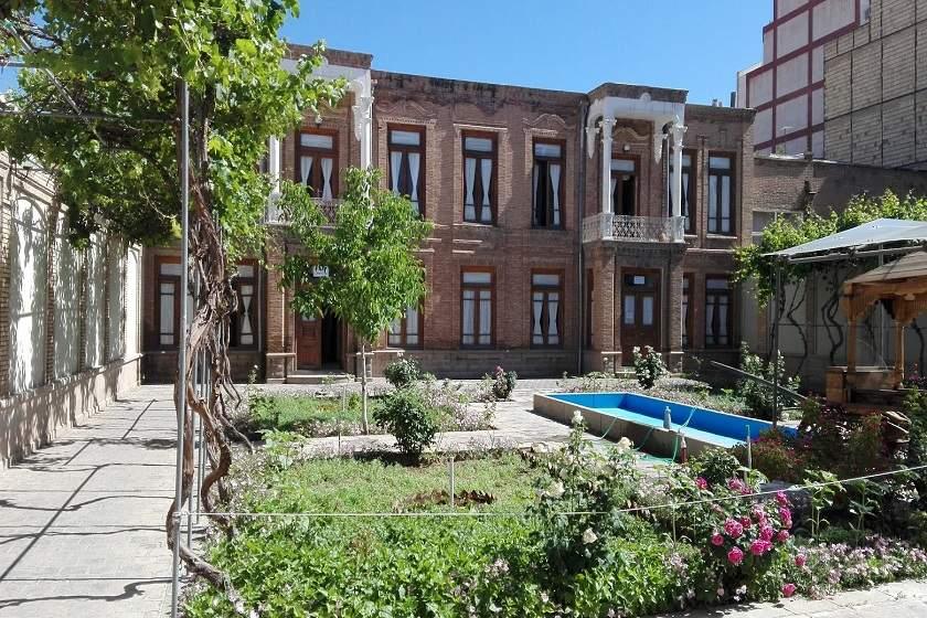 خانه ثقه لاله ای. منبع عکس: گوگل‌مپ. عکاس: سیمین جوانمرد