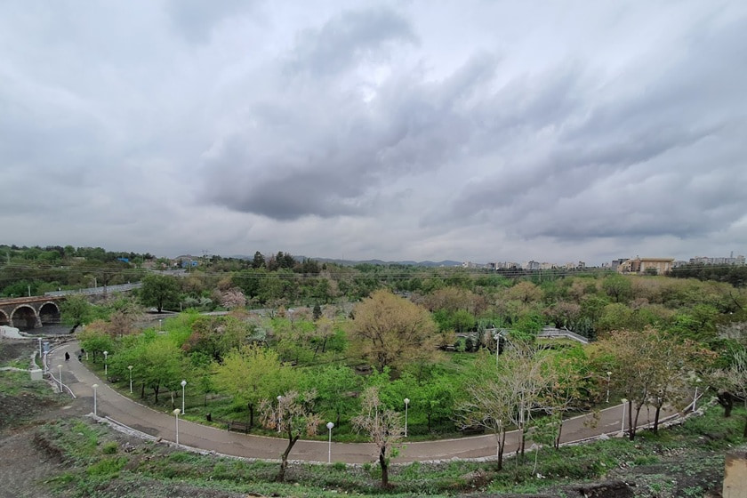 پارک جنگلی وکیل آباد. منبع عکس: گوگل مپ. عکاس: امین نعمتی