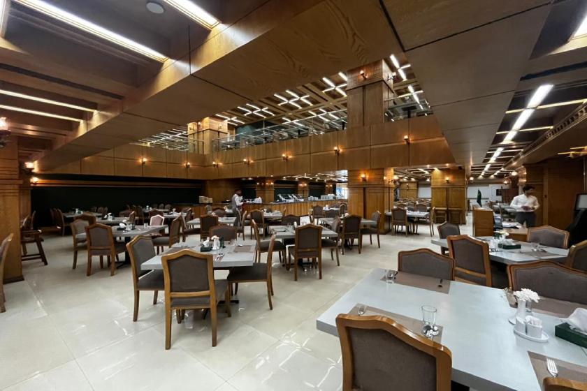 هتل فدک الزهرا مشهد - رستوران