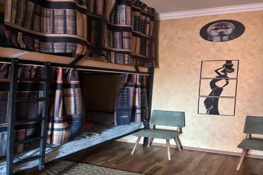 Pariss Library Hostel yerevan - Bed in 8-Bed Dormitory Room
