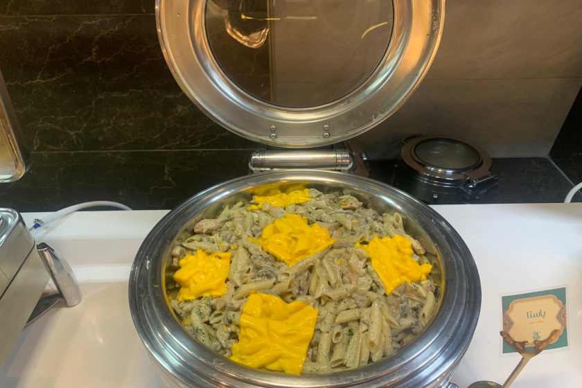 هتل شهدای خلیج فارس مشهد - غذا