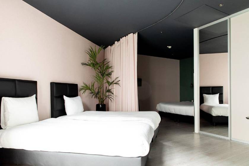 Hotel2Stay - Family Room