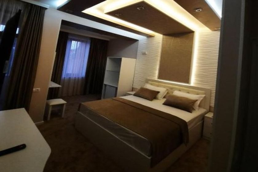 Hotel Juliet Yerevan - Deluxe Double Room with Balcony