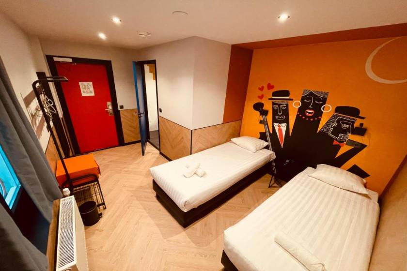 Heart of Amsterdam Hostel - Twin Private Room