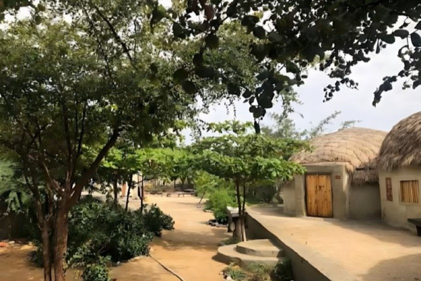 اقامتگاه باغ آیین ها قشم. منبع عکس: گوگل مپ. عکاس: سحر یعقوبی