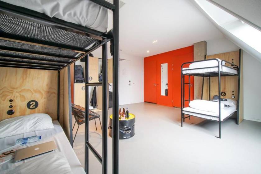 Via Amsterdam - Family Room with Private Bathroom