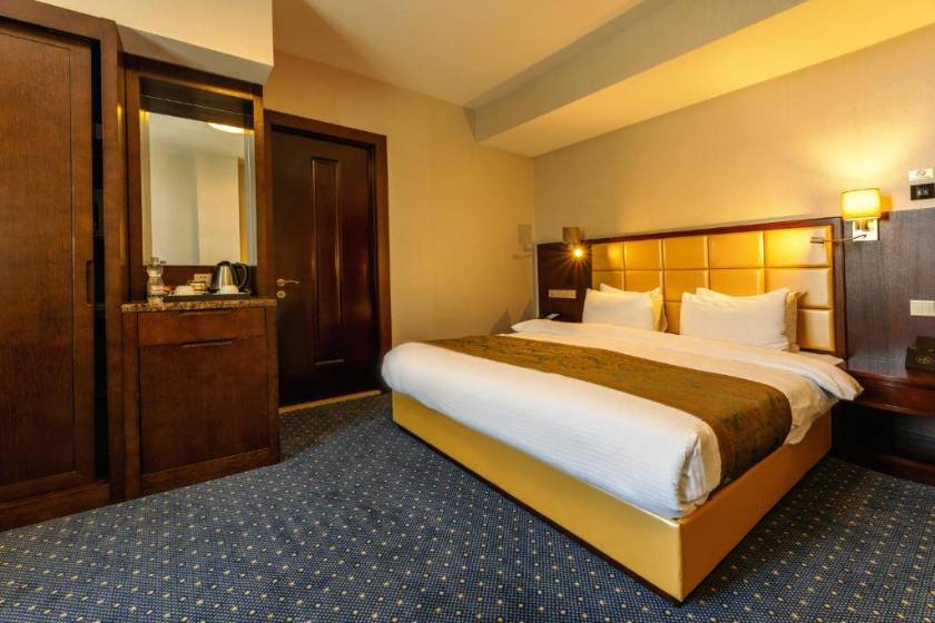 KMM Hotel - Panorama King, w. Terrace or Balcony