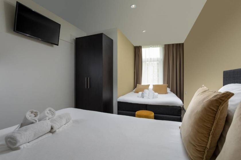 NL Hotel District Leidseplein - Small Family Room (4 Adults)
