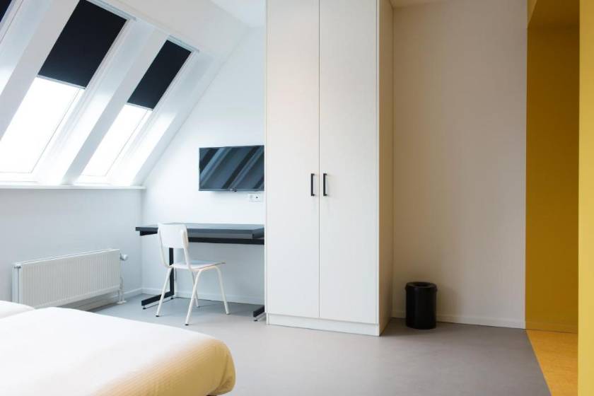 Via Amsterdam - Deluxe Double or Twin Room