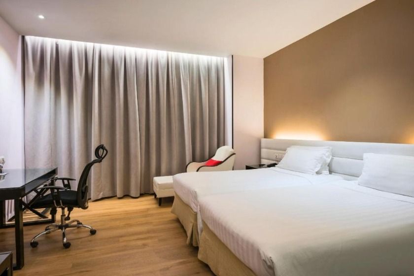 Furama City Centre Singapore - Superior Double or Twin Room