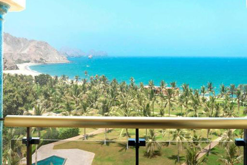 Al Bustan Palace, a Ritz-Carlton Hotel Muscat - Deluxe King Sea View, Guest room