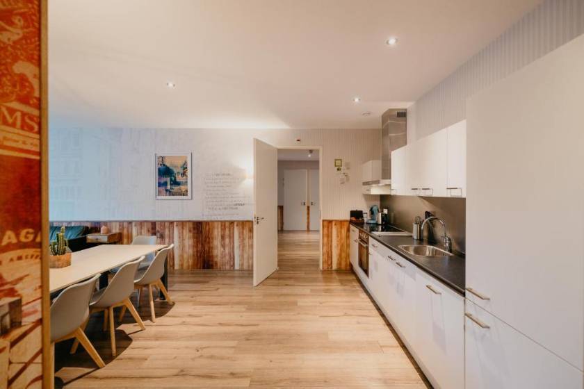 Amsterdam ID Aparthotel - Four-Bedroom Executive Apartment