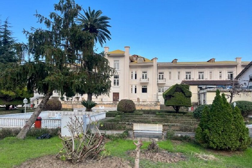 هتل تاریخی رامسر در مسیر بازسازی و احیا قرار گرفت