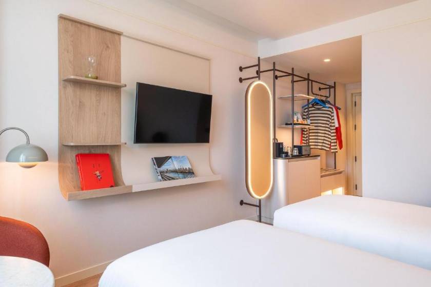 The Social Hub Amsterdam City - Deluxe Twin Room