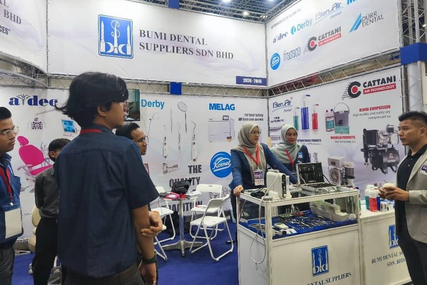 همایش علمی و نمایشگاه تجاری پزشکی در کوالالامپور