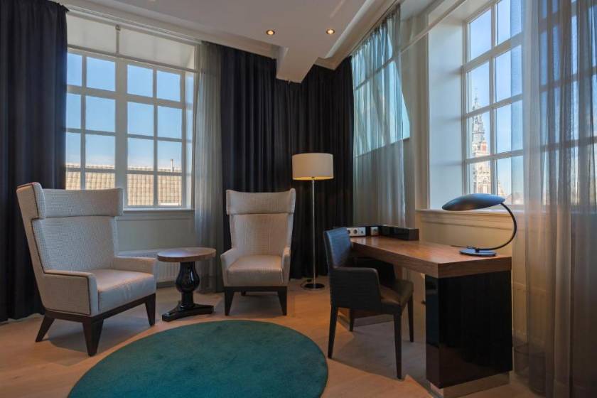 Radisson Blu Hotel, Amsterdam City Center - New Amsterdam Suite with Canal View