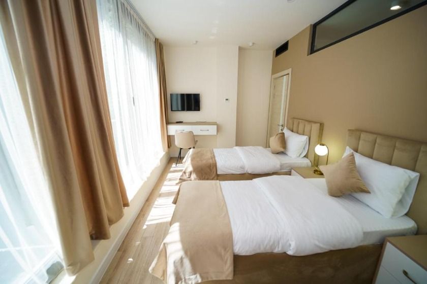 B&M Hotel yerevan - Comfort Quadruple Room
