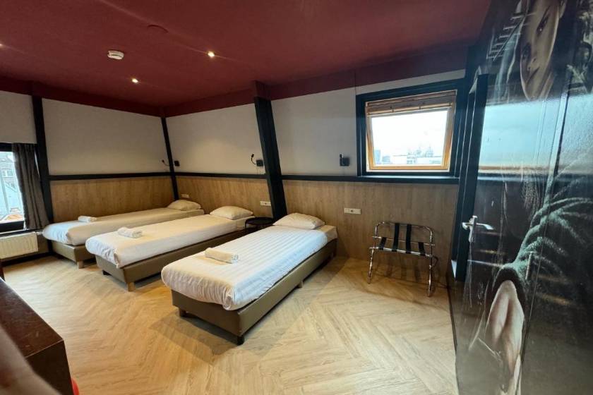 Heart of Amsterdam Hostel - Triple Private Room