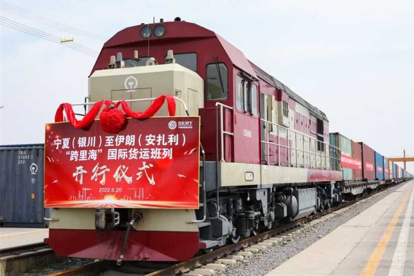 گسترش مسیر ریلی بین ایران و چین از مسیر افغانستان 